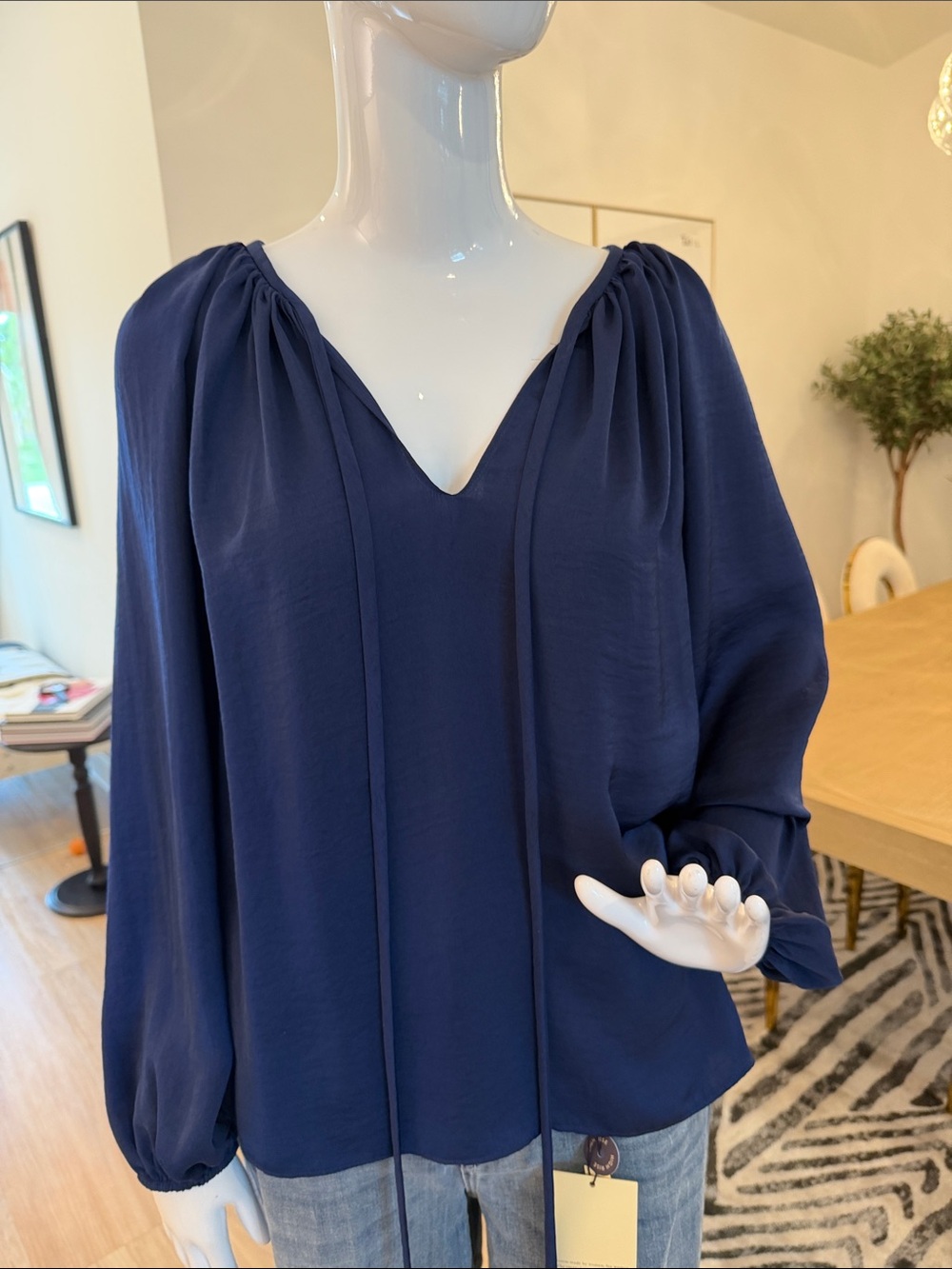 Daisy Fuentes Navy Blue pullover Blouse